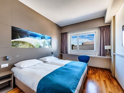 bedroom - hotel aquatis - lausanne, switzerland