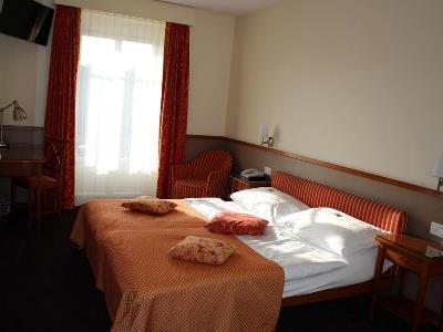 bedroom - hotel des alpes - lucerne, switzerland