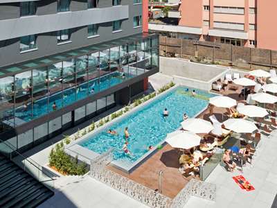 outdoor pool - hotel novotel lugano paradiso - lugano, switzerland