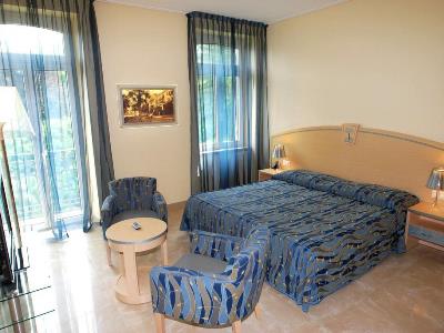 bedroom 1 - hotel continental parkhotel - lugano, switzerland