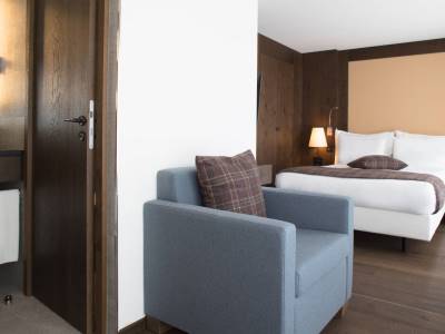 bedroom - hotel crans ambassador - crans-montana, switzerland