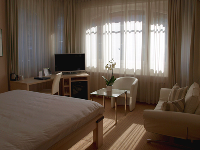 standard bedroom 3 - hotel villa toscane - montreux, switzerland