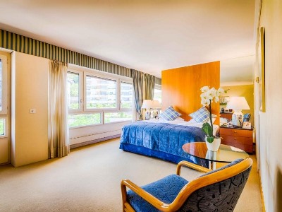 bedroom - hotel royal plaza montreux - montreux, switzerland