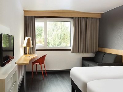 bedroom - hotel ibis 3 lacs neuchatel - neuchatel, switzerland