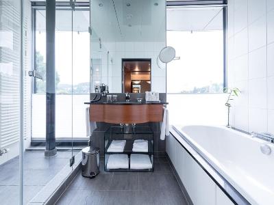 bathroom - hotel radisson blu - st gallen, switzerland