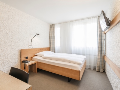 bedroom - hotel hauser - st moritz, switzerland