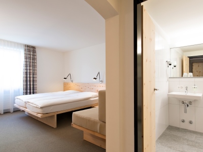 bedroom 14 - hotel hauser - st moritz, switzerland