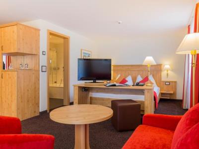 bedroom - hotel modern rooms by taescherhof - tasch, switzerland