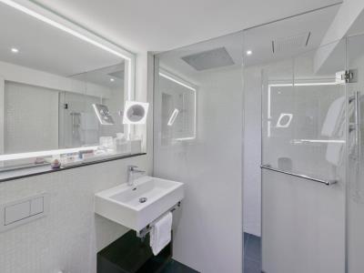 bathroom - hotel sorell krone - winterthur, switzerland