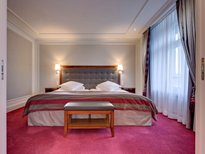 bedroom 2 - hotel schweizerhof - zurich, switzerland