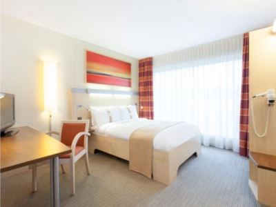 bedroom - hotel holiday inn express zurich airport - zurich, switzerland