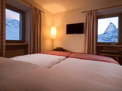 bedroom 2 - hotel riffelhaus 1853 - zermatt, switzerland