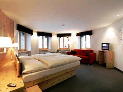 bedroom - hotel 3100 kulmhotel gornergrat - zermatt, switzerland