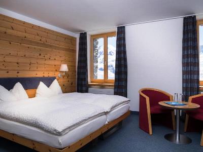 bedroom 1 - hotel 3100 kulmhotel gornergrat - zermatt, switzerland