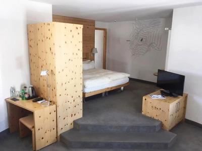 bedroom 2 - hotel 3100 kulmhotel gornergrat - zermatt, switzerland