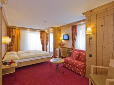 bedroom 5 - hotel holiday - zermatt, switzerland