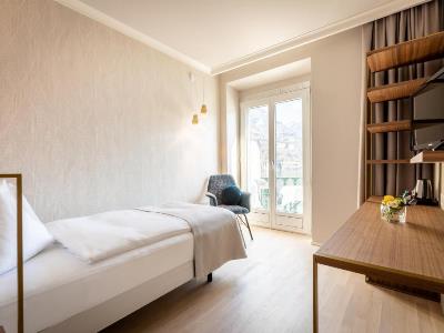 bedroom - hotel seehotel waldstaetterhof - brunnen, switzerland
