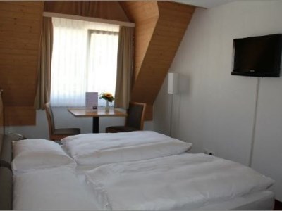 bedroom 1 - hotel city - brunnen, switzerland