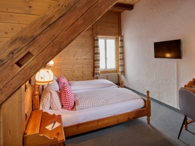 bedroom 3 - hotel baeren - wilderswil, switzerland