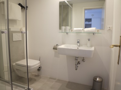 bathroom 2 - hotel de france by thermalhotels - leukerbad, switzerland