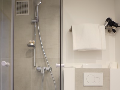 bathroom 3 - hotel de france by thermalhotels - leukerbad, switzerland