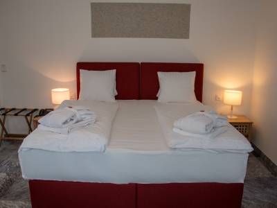 bedroom 12 - hotel de france by thermalhotels - leukerbad, switzerland