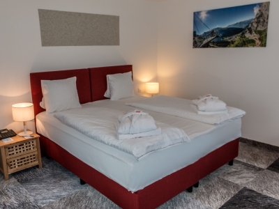 bedroom 13 - hotel de france by thermalhotels - leukerbad, switzerland