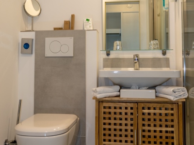 bathroom 6 - hotel de france by thermalhotels - leukerbad, switzerland