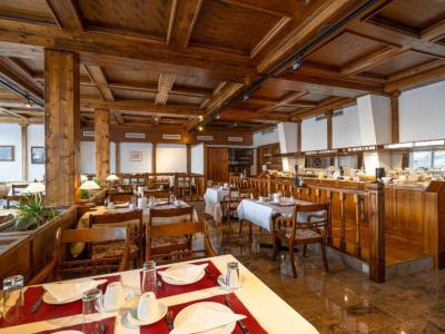 breakfast room - hotel grichting hotel and serviced apartments - leukerbad, switzerland
