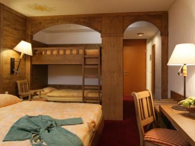 bedroom 2 - hotel central residence - leysin, switzerland