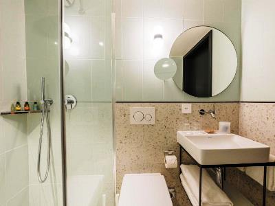 bathroom - hotel d bulle - la gruyere - bulle, switzerland
