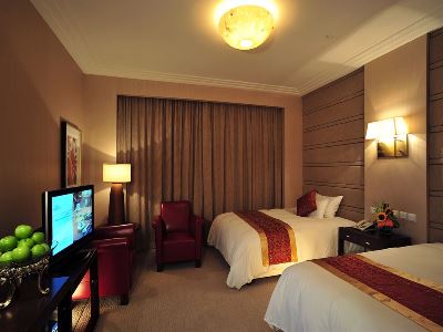bedroom 2 - hotel broadway mansions hotel shanghai - shanghai, china