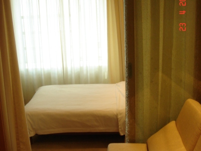 standard bedroom - hotel international service apartments - shanghai, china