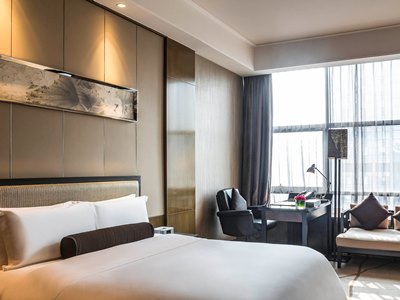 bedroom - hotel pullman shanghai jingan - shanghai, china