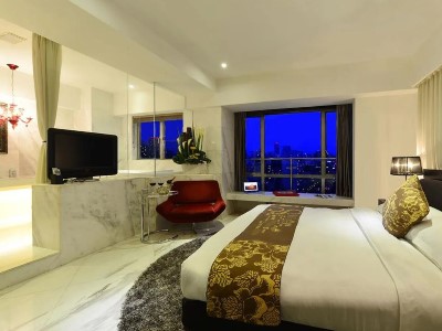 bedroom 4 - hotel kingtown hotel hongqiao shanghai - shanghai, china