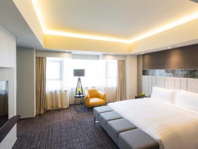 bedroom 2 - hotel grand mercure hongqiao - shanghai, china
