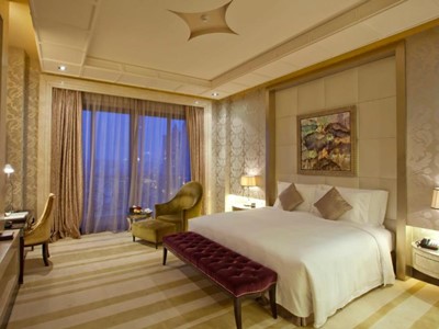 bedroom - hotel chateau star river pudong shanghai - shanghai, china