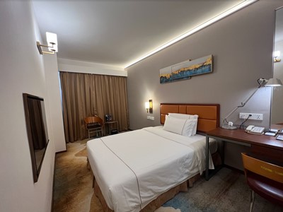 bedroom 5 - hotel days inn guangzhou - guangzhou, china
