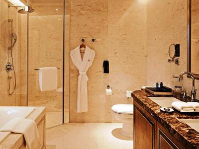 bathroom - hotel jumeirah living guangzhou residences - guangzhou, china