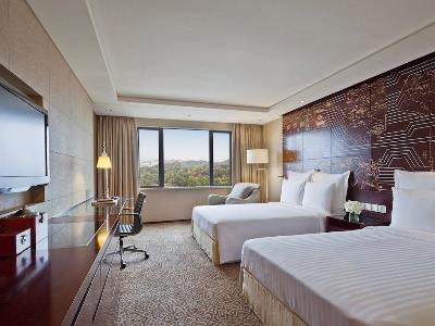 bedroom 1 - hotel china hotel - guangzhou, china