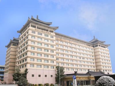 exterior view - hotel xian dajing castle hotel - xian, china