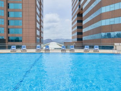 outdoor pool - hotel four points by sheraton - shenzhen, china