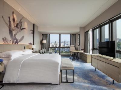 bedroom 2 - hotel doubletree by hilton shenzhen longhua - shenzhen, china