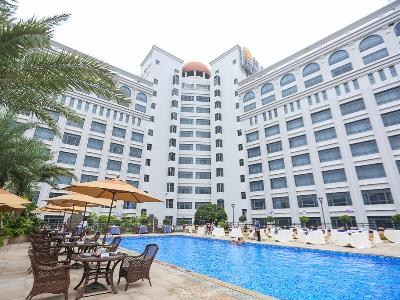 outdoor pool - hotel dayhello international hotel baoan - shenzhen, china