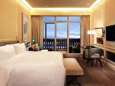 bedroom 1 - hotel hilton dalian golden pebble beach resort - dalian, china