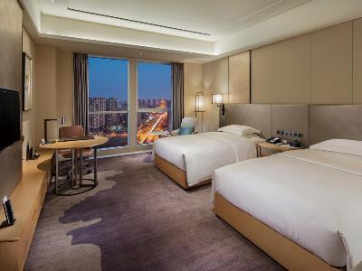 bedroom 3 - hotel doubletree by hilton chengdu longquanyi - chengdu, china