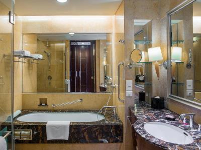 bathroom - hotel shangri-la chengdu - chengdu, china
