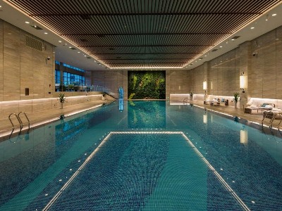 indoor pool - hotel doubletree by hilton chongqing-nan'an - chongqing, china