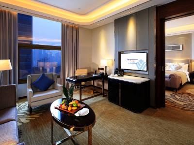 suite 1 - hotel wyndham grand plaza royale huayu - chongqing, china