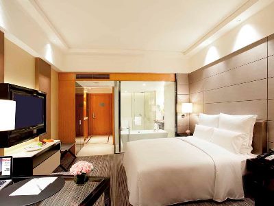 bedroom 1 - hotel pullman dongguan changan - dongguan, china